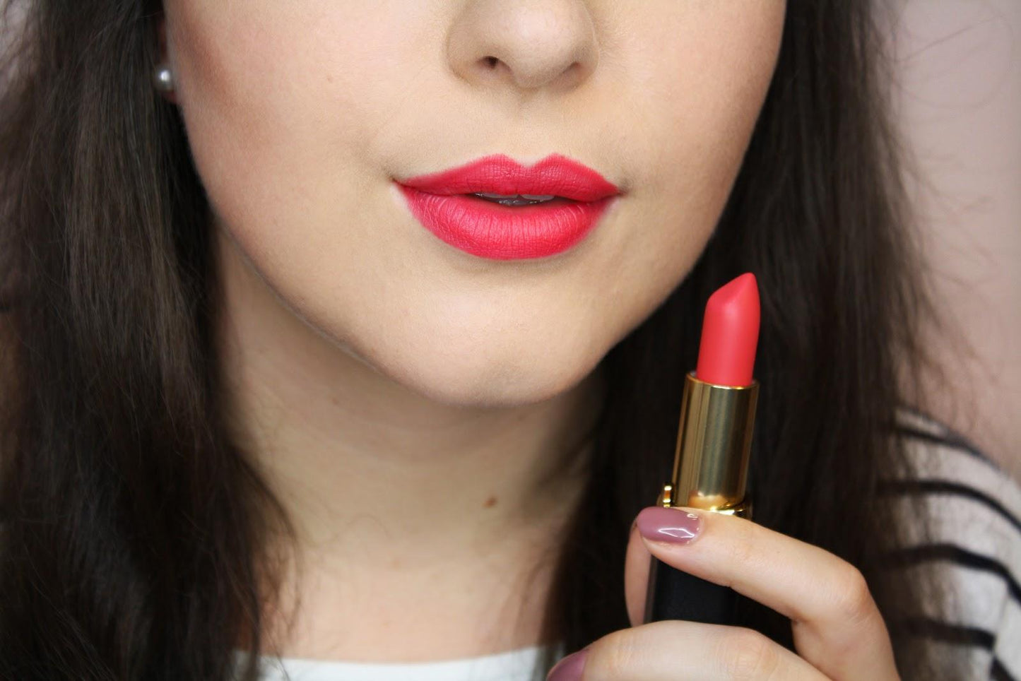 L'oreal Color Riche Matte Lipstick 241 Pink-A- Porter - Iconic and class