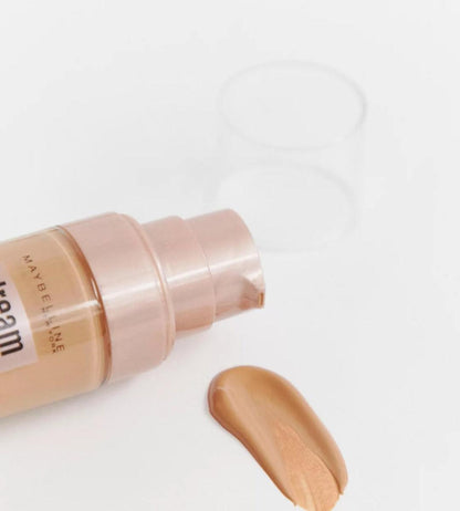 Maybelline Dream Satin Liquid Foundation - Iconic and class